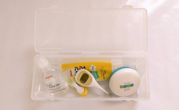 【100均】Seriaの「お箸収納ケース」が子育て中の小物整理に超使える！