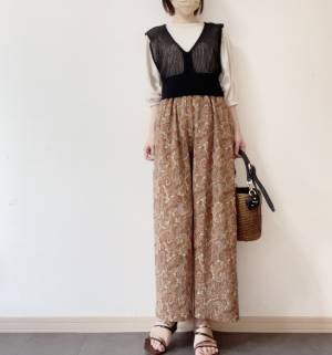 【しまむら】安すぎて争奪戦必至！トレンドのTシャツ＆ビスチェの2点セットが1,419円！