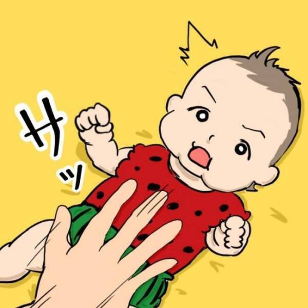 もうそんな顔するようになったの？赤ちゃんの次女をトントンしてみたら…