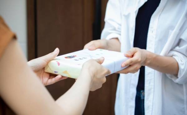 引っ越しのあいさつはするべき 転勤族のわが家が考えるご近所付き合い 体験談 21年10月11日 ウーマンエキサイト 1 2