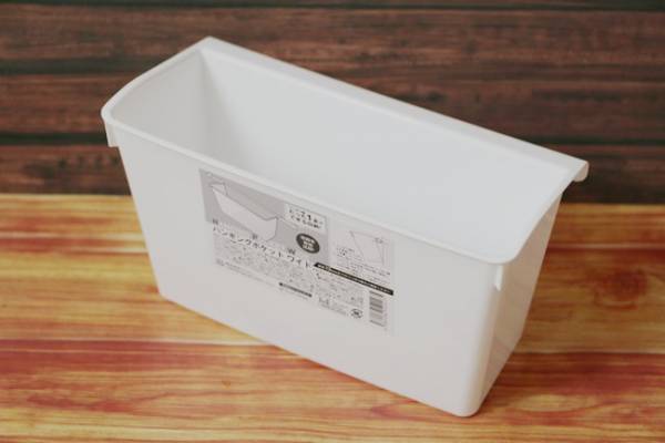 【ダイソー】すき間収納に大活躍！つっぱり棒にかけるだけの簡単収納グッズ