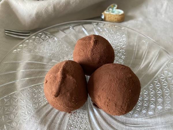 【業務スーパー】話題沸騰！1個7円驚きのコスパ！人気のシリーズ新商品