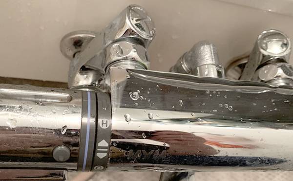 【100均】88万回視聴「秒でキレイ〜！」実はプロも使ってる隠れた神アイテムを紹介！