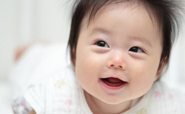 男らしさ女らしさはもう古い？「ジェンダーレスネーム」ランキング、人気のよみは？