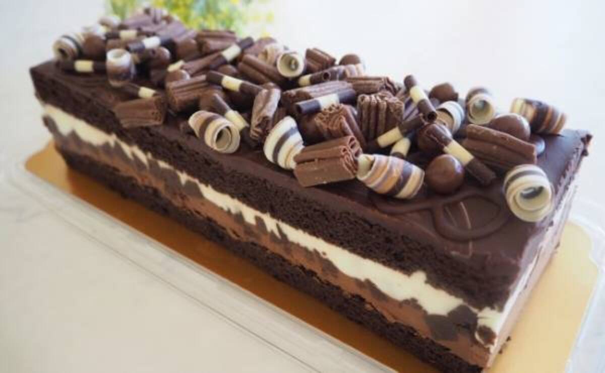 コストコ 今しか買えない 毎年人気の超絶品 タキシードケーキ 今年は絶対買い 21年12月15日 ウーマンエキサイト 1 2