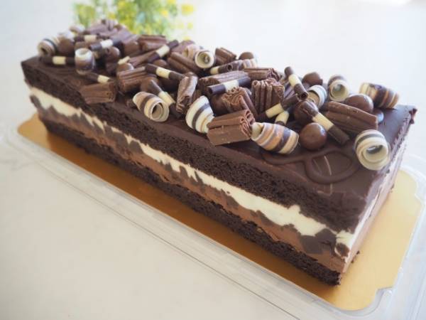 【コストコ】今しか買えない！毎年人気の超絶品「タキシードケーキ」今年は絶対買い！