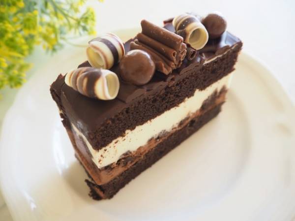 【コストコ】今しか買えない！毎年人気の超絶品「タキシードケーキ」今年は絶対買い！