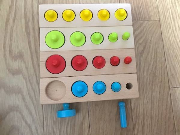 おうち遊びに◎！保育園で大人気♪ 1〜2歳児が喜ぶテッパンおもちゃ7選