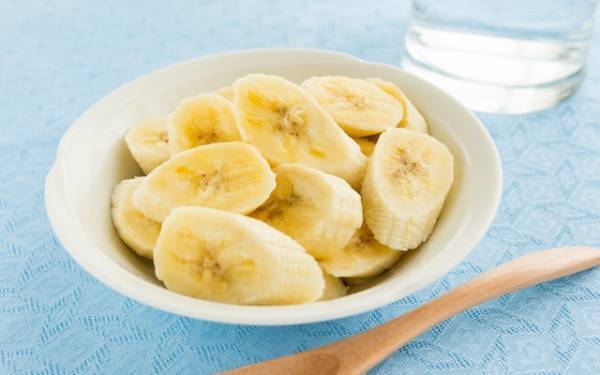 離乳食は作らなくていい！？小児科医が紹介する「省エネ育児」【離乳食／前編】