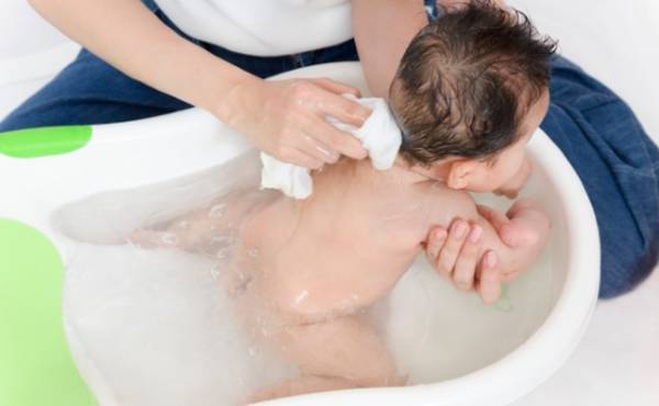 「買わなくてよかった？」ほとんど使わずお蔵入りに… わが家では不要だったベビーグッズ3選！