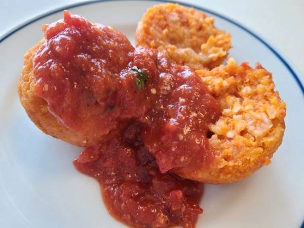 SNSで話題【コストコ】即買い必至！インパクト系のおいしい新商品は？