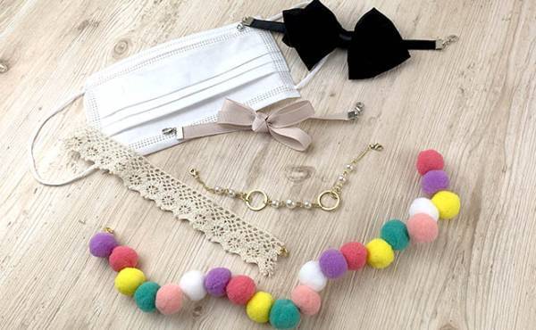 【100均】芸能人も愛用中！SNSで話題のマスクバンド＆チェーンとは？