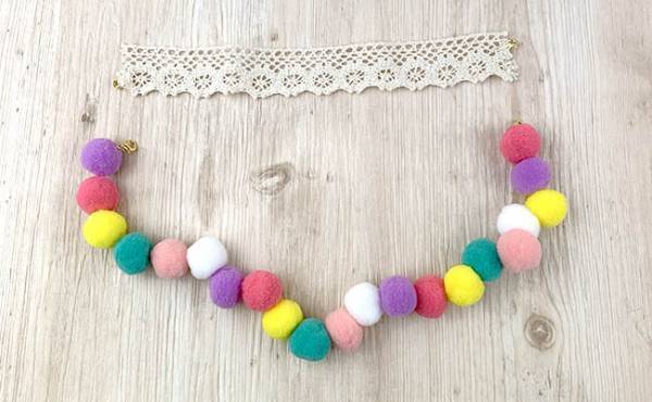 【100均】芸能人も愛用中！SNSで話題のマスクバンド＆チェーンとは？