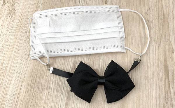 【100均】芸能人も愛用中！SNSで話題のマスクバンド＆チェーンとは？