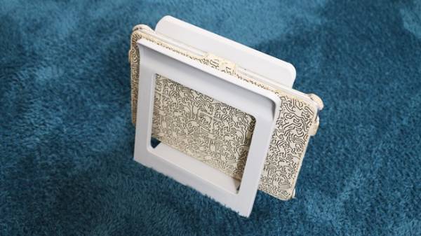 【ダイソー】見せる収納で愛用者続出！「カタログ・メニュースタンド」まさかの使い方に脱帽！