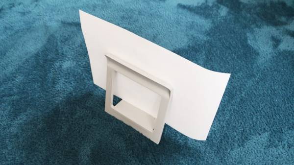 【ダイソー】見せる収納で愛用者続出！「カタログ・メニュースタンド」まさかの使い方に脱帽！