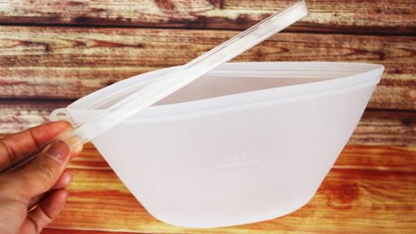 【ダイソー】スタッシャー風！？と話題！自立＆レンチン可能で使い勝手◎な保存袋の活用アイデア