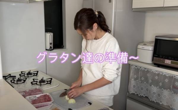 97万回再生！8人の子を育てるママがつくる家族ごはんがすごすぎて目が離せない件