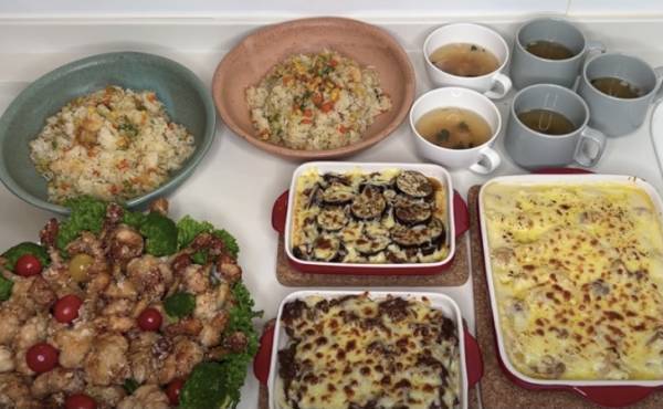 97万回再生！8人の子を育てるママがつくる家族ごはんがすごすぎて目が離せない件