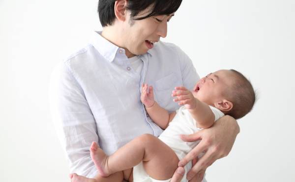 「もう二度と帰らないかも」産後すぐ妻が脳腫瘍に！新生児と3歳児の育児は想像を絶した…そんな夫の気付きとは？