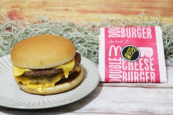【マクドナルド】買ってはいけない「倍バーガー」って？100円で満足感爆上がりする話題の夜マック、裏技3つも♡