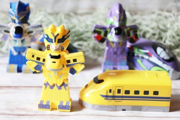 【マクドナルド】新作ハッピーセット大人買い続出！エヴァコラボが話題の第2弾、便利な注文裏技3つも♡