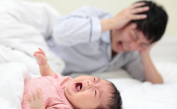 言葉のチョイス、ヘタクソかよ…！つらい夜泣きで夫に言われた「昨夜はひどかったね」の真意とは？