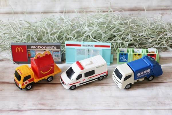 【マクドナルド】驚きのクオリティ！ハッピーセットの新作トミカが話題！知っ得ドリンク注文裏技3つも！