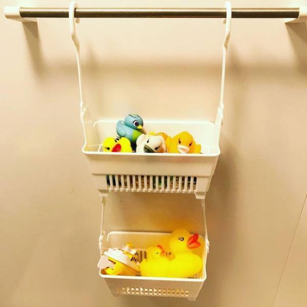 【100均】「めっちゃ助かる！」 連結可能！まとめて浮かせるお風呂場収納グッズがすごい！