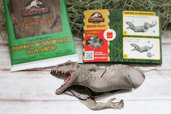 【マクドナルド】迫力満点！ハッピーセット人気おもちゃ6種が集合！無料のバーガーカスタマイズって？