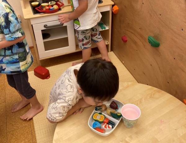 商店街や板前さんの出前講座も！まち全体が保育のフィールド「まちのてらこや保育園」の取り組みとは？