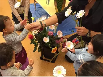 商店街や板前さんの出前講座も！まち全体が保育のフィールド「まちのてらこや保育園」の取り組みとは？