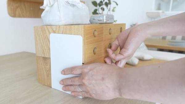 【100均】意外な使い方ぞくぞく！「ブックエンド」の活用アイデアがすごすぎる！