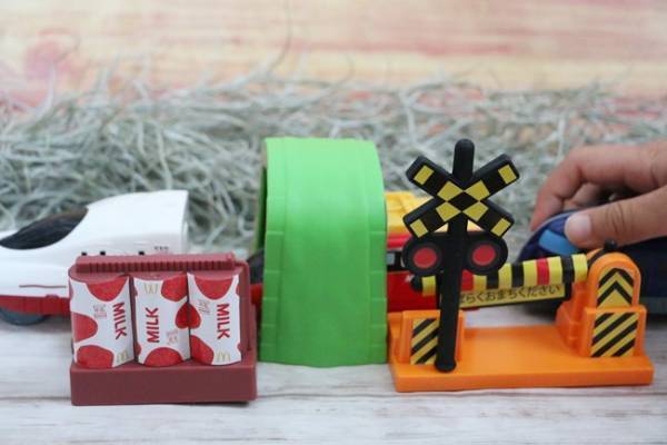 【ハッピーセット】マクドナルドの人気「プラレール」大人買い続出！今しかできない絶品食べ合わせも♡