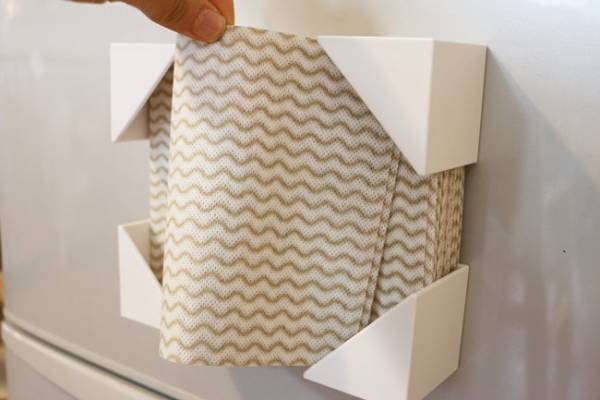 【ニトリ】2セット入りで安い＆優秀！キッチンで大活躍間違いなしの万能「マグネットホルダー」