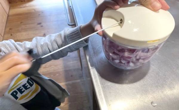 「ラクすぎて感動！」時短調理の強い味方♪もっと早く買えばよかった…と悔やんだキッチンアイテム