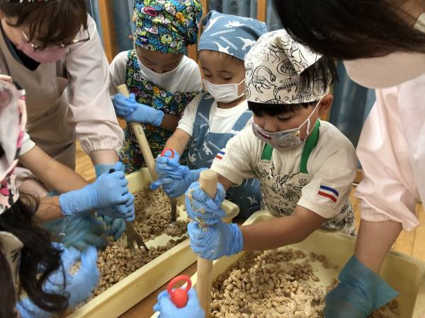座禅に味噌作り！五感を刺激する教育で将来自立できる子どもを育てる「城崎こども園」に密着！