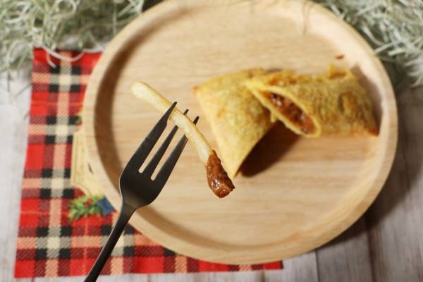 【マクドナルド】急いで！期間限定で復活中「ビーフシチューパイ」がおいしいと話題♡