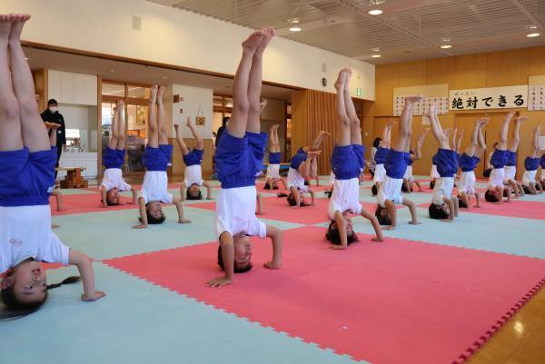 1,000冊の絵本を読了する子も！？しつけは人生の根っこ！態度教育実践する「虹ヶ丘幼稚園」に密着