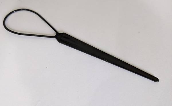 娘のリクエストが恐怖…！ヘアアレンジが超苦手な不器用ママが助けられた100均の便利グッズ