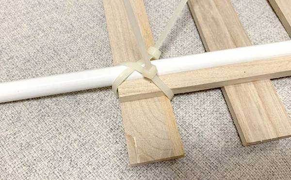 【100均】5分で簡単に棚が完成！？お手軽で超便利な「すのこ」アレンジ術まとめ