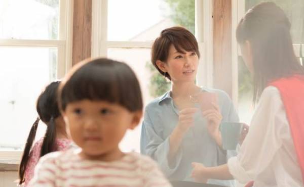 「私なら選ばないな〜」ママ友からの指摘地獄な日々…つらすぎて、距離を取った結果！？【体験談】