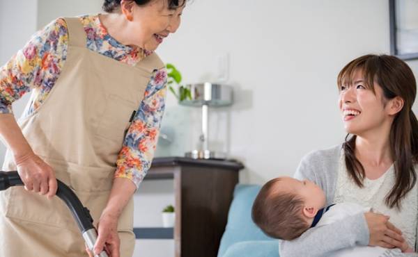 「1カ月前じゃ遅いの！？」もっと早めに動くべきだった…産後ドゥーラさん探しに大苦戦！【体験談】