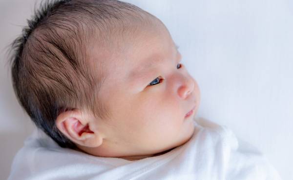 「まるでママが3人」15歳と11歳の姉妹に年の離れた三女が誕生！でも良いことばかりではなくて！？