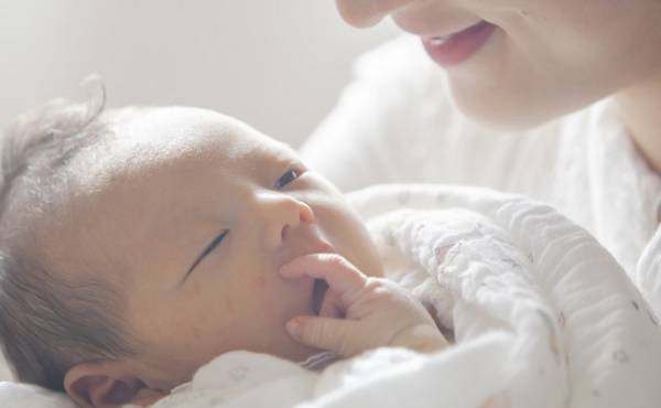 「え、動けない…」不妊治療の末に35歳で妊娠して高齢出産。しかし、産後思いもしなかった事態に！？