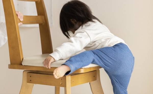 「まさかそんなことが命取りに？」保育士も実践！我が子を転落事故から守るためにできる予防策とは！？