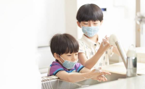 大人と同じじゃダメなんです！コロナ禍の新習慣、子どもが「やるべきこと」と「危険なこと」