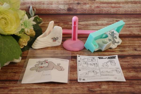 【マクドナルド】話題のハッピーセットおもちゃ「コンプ狙い」の大人買い続出！無料オーダー裏技も♪