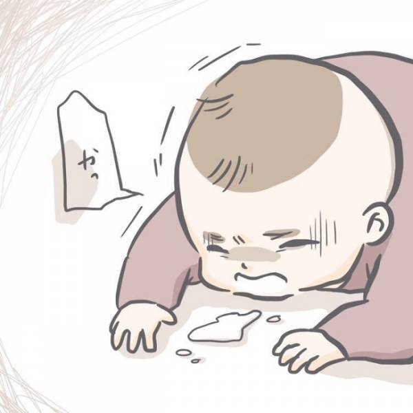 「ばん、ばんっ、ばん」鳴り響く背中を叩く音。突然の事態にパニックになった母親＜恐怖の誤飲事故＞