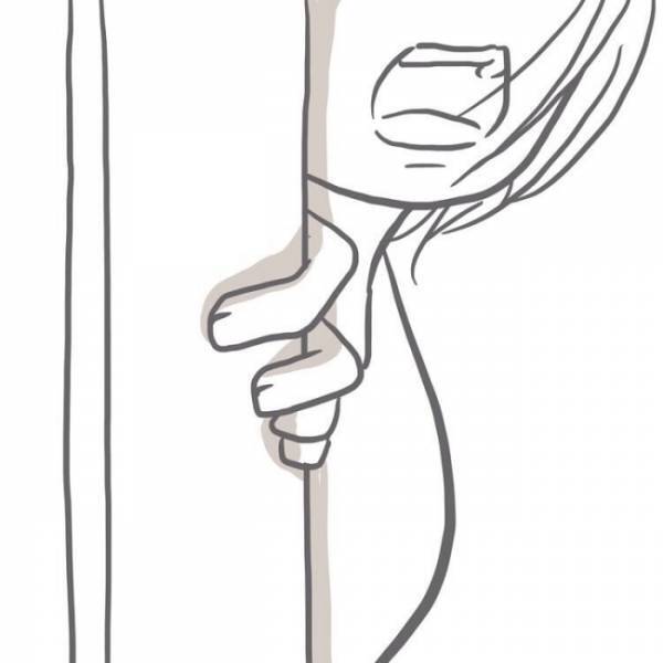 「ばん、ばんっ、ばん」鳴り響く背中を叩く音。突然の事態にパニックになった母親＜恐怖の誤飲事故＞